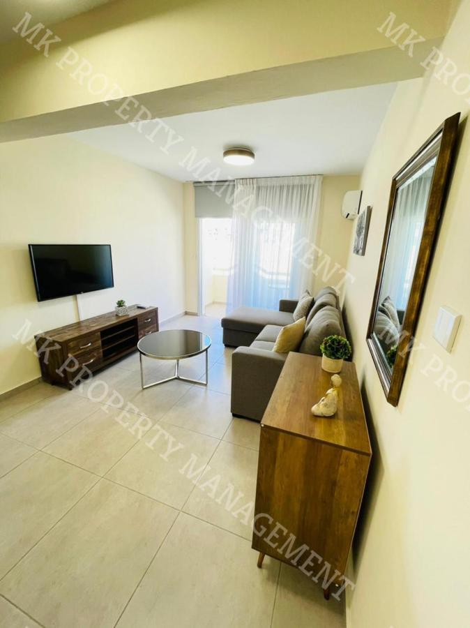 Milos City Center Apts No.34 Larnaca Eksteriør billede
